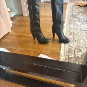 Black Knee-High Heeled Boots